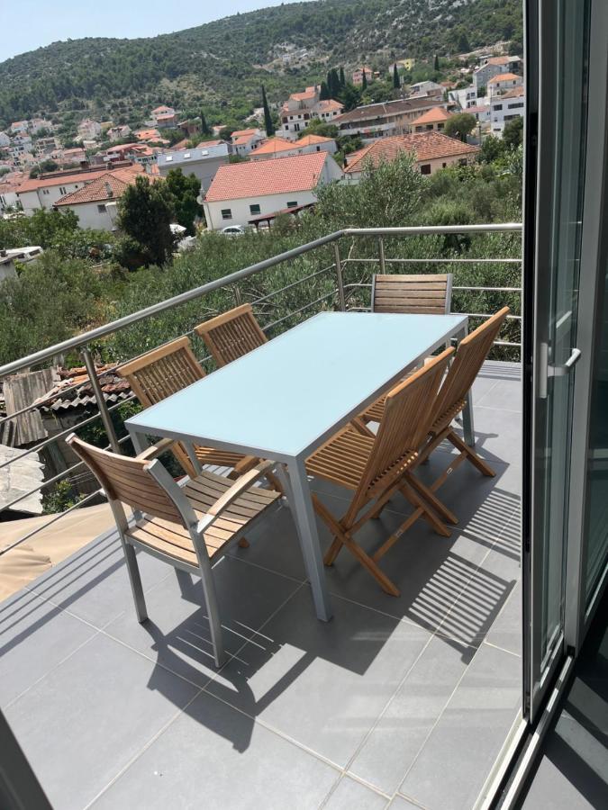 Apartmani Kamil Marina Esterno foto